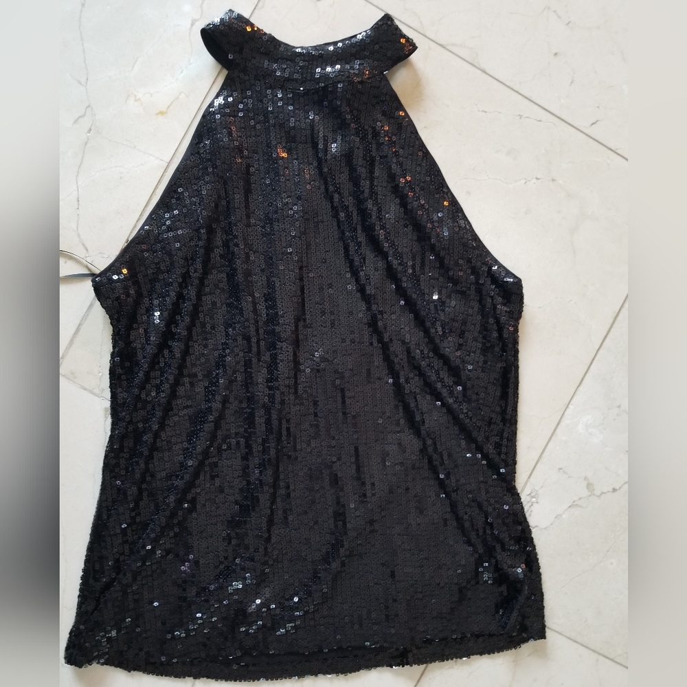 NWT Cable & Gauge Blk Full Sequin Halter Top. Size M.